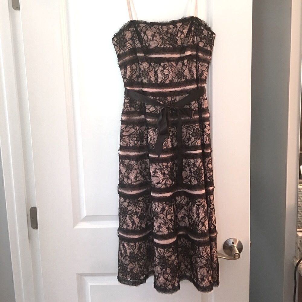 💕BCBG black and pink lace strapless dress sz 0 💕
